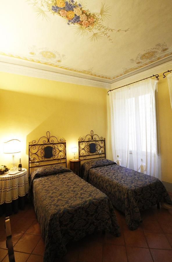 Antica Residenza Cicogna Bed and Breakfast Siena Esterno foto