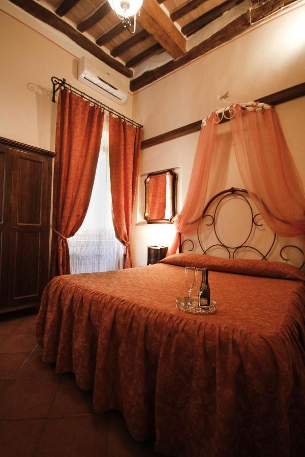 Antica Residenza Cicogna Bed and Breakfast Siena Esterno foto